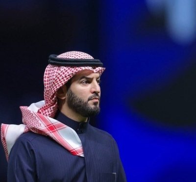 "بن نافل" يسافر إلى باريس لحسم صفقة هيرنانديز